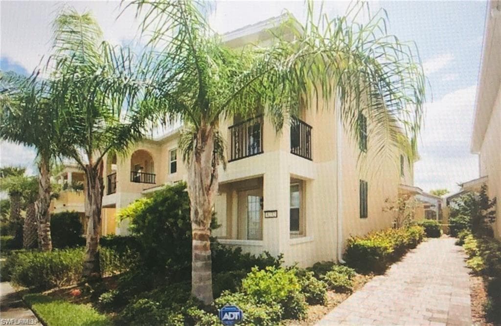 8232 Josefa WAY NAPLES, FL 34114
