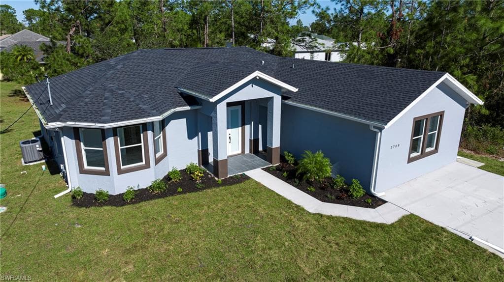 3708 40th ST SW LEHIGH ACRES, FL 33976