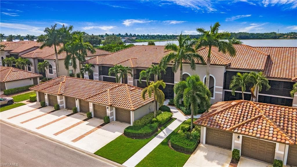 10056 SIESTA BAY DR 9513 NAPLES, FL 34120