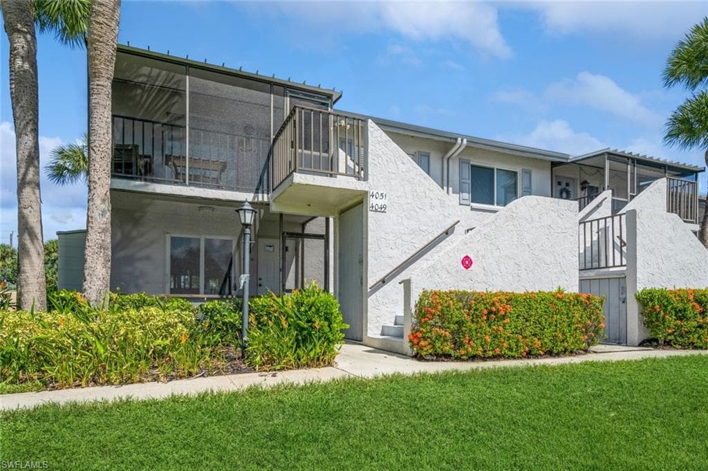 4051 Northlight DR 1816 NAPLES, FL 34112