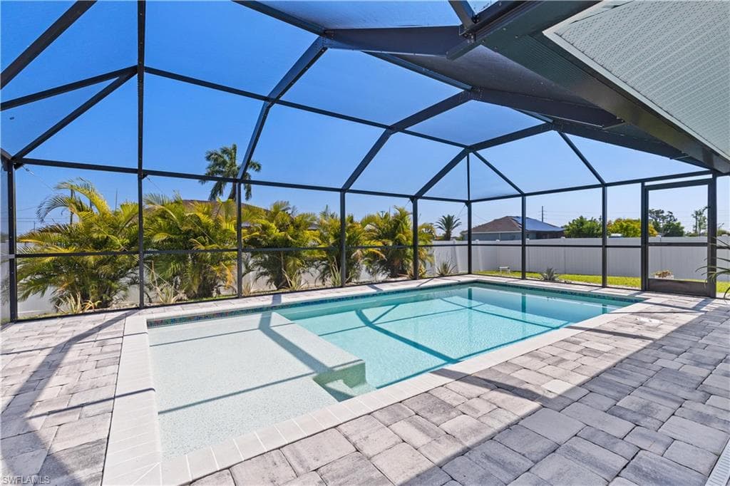 121 NW 15th ST CAPE CORAL, FL 33993