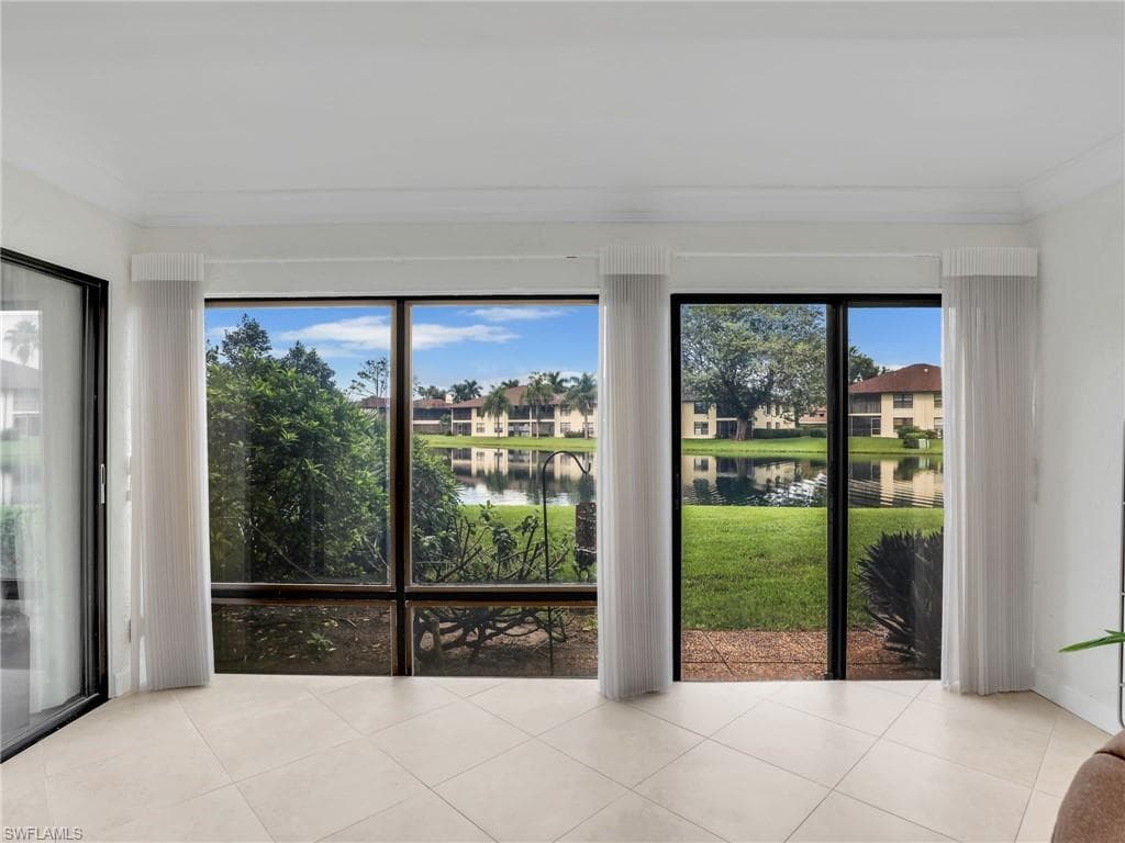 1600 Misty Pines CIR P-104 NAPLES, FL 34105
