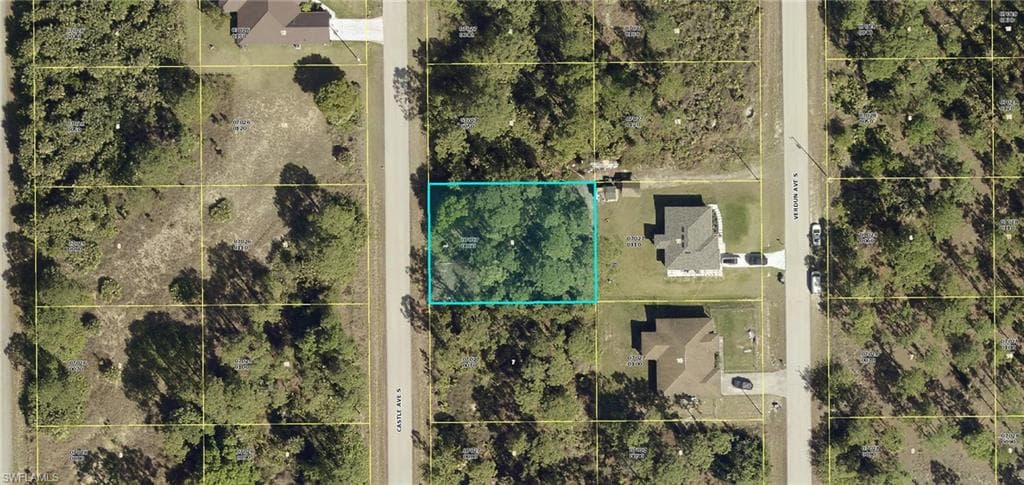 191 Castle AVE LEHIGH ACRES, FL 33974