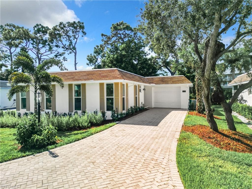 375 CARNABY CT 54 NAPLES, FL 34112