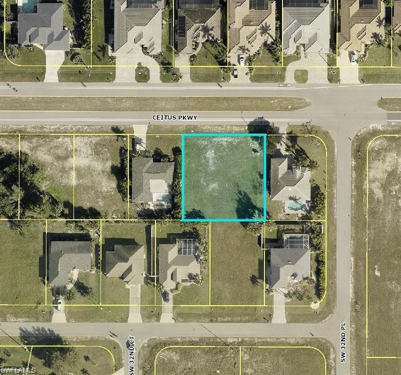 3226 Ceitus PKWY CAPE CORAL, FL 33991