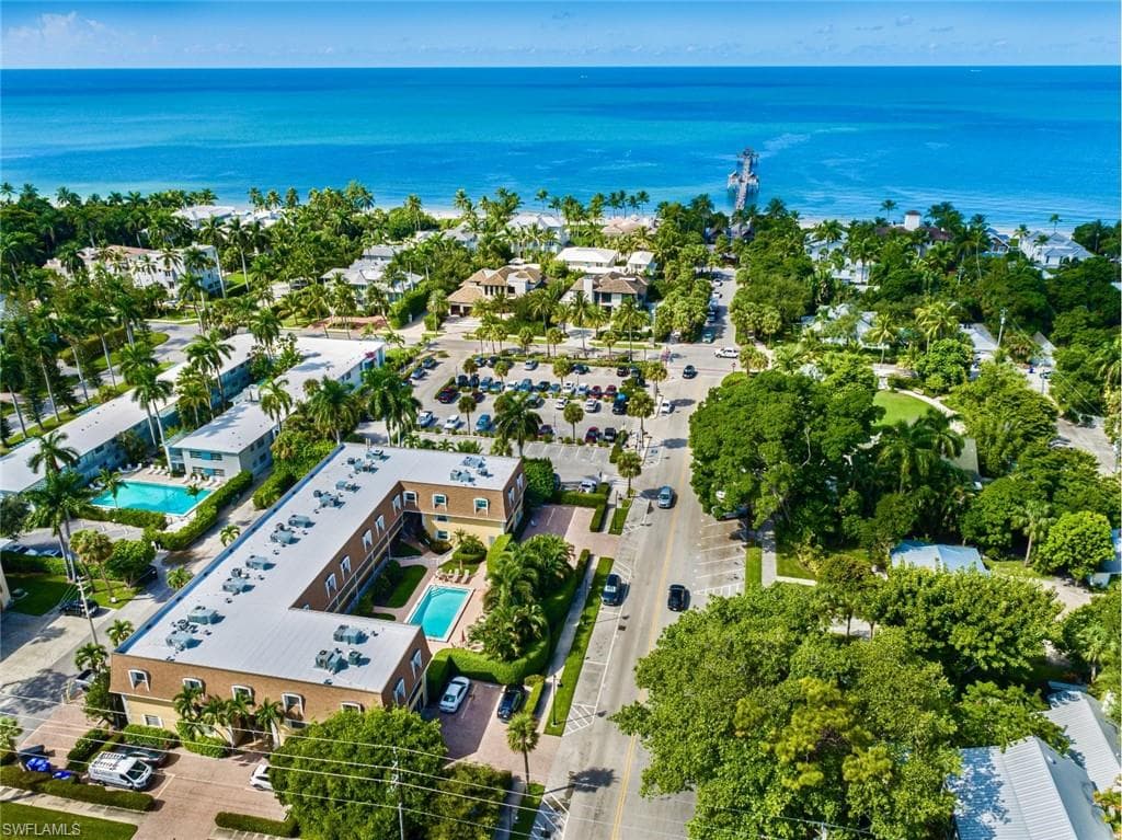 1222 Gordon DR 14 NAPLES, FL 34102