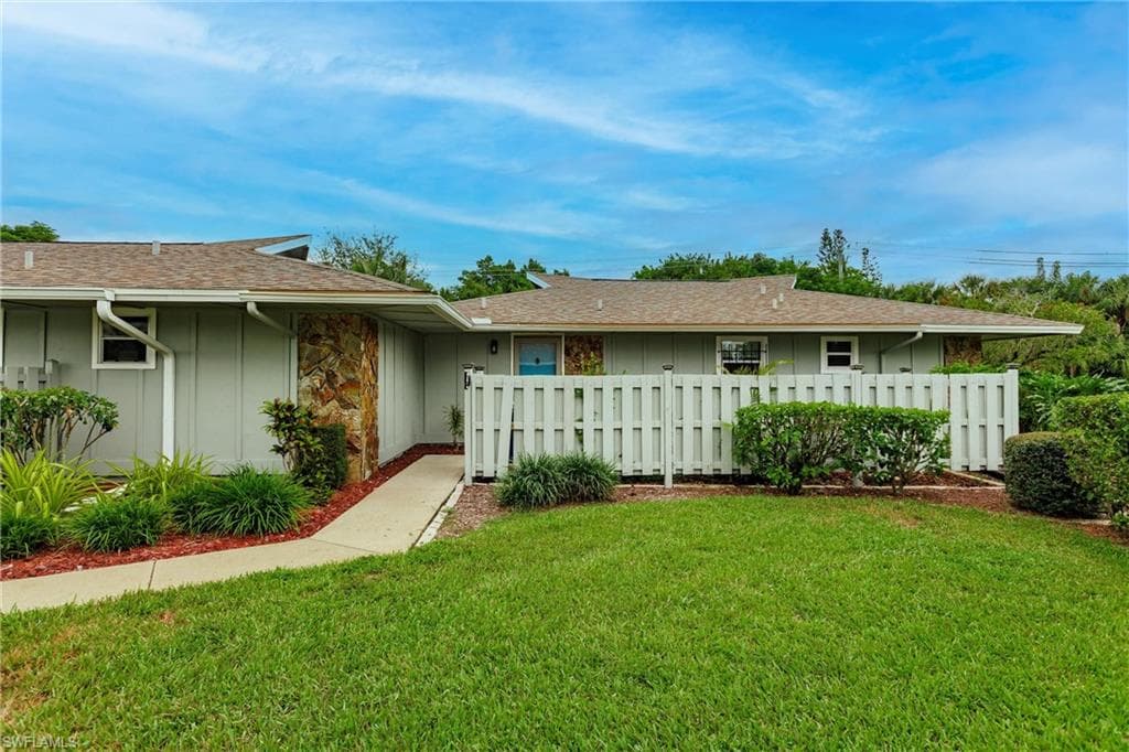 4261 Island CIR 1 FORT MYERS, FL 33919