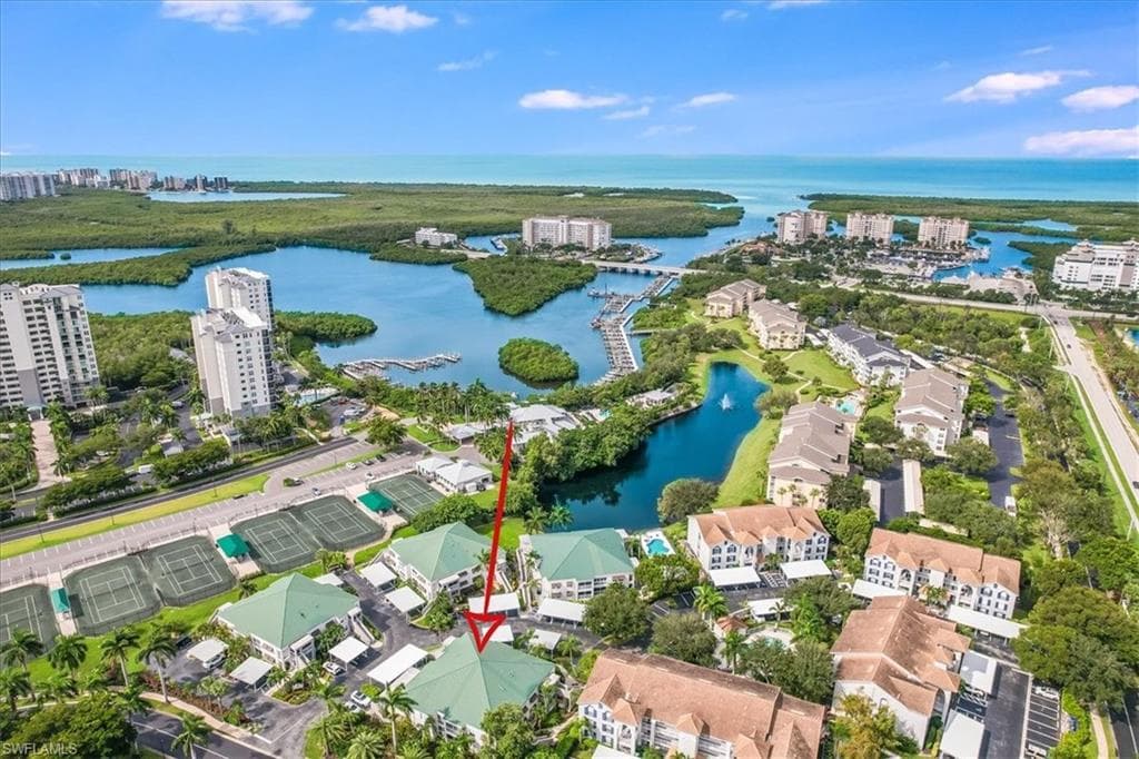 532 Club Side DR 4-532 NAPLES, FL 34110