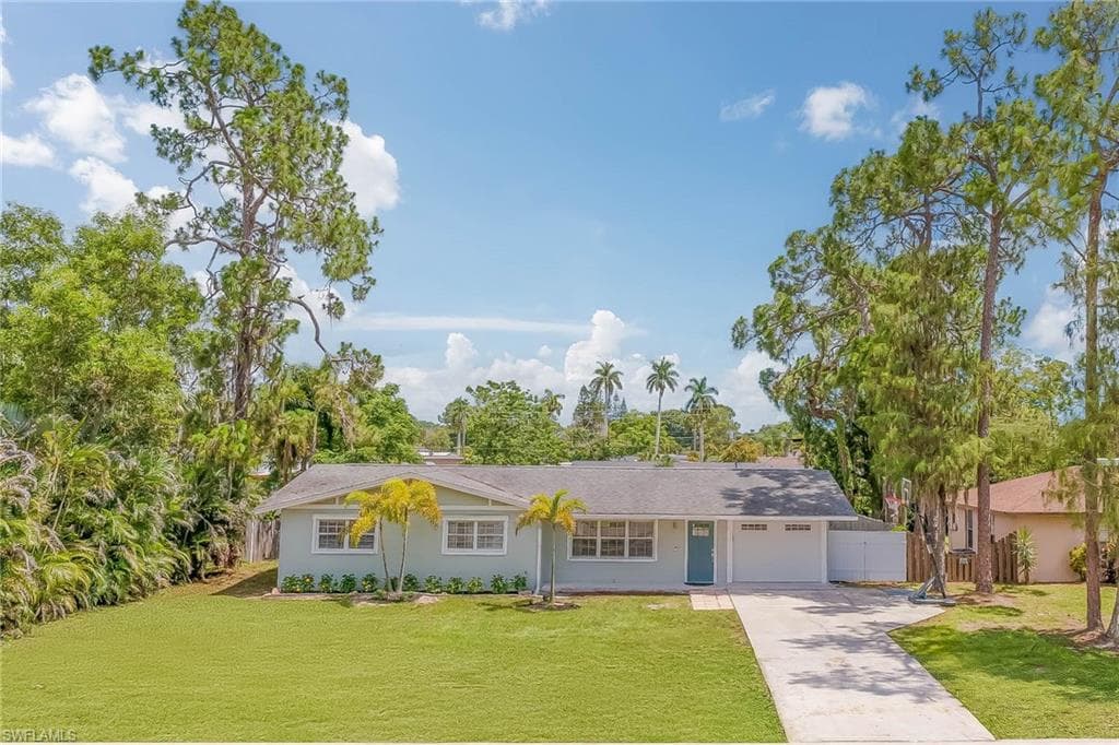 2438 Crystal DR FORT MYERS, FL 33907