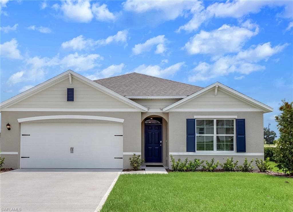1032 Champion AVE LEHIGH ACRES, FL 33971