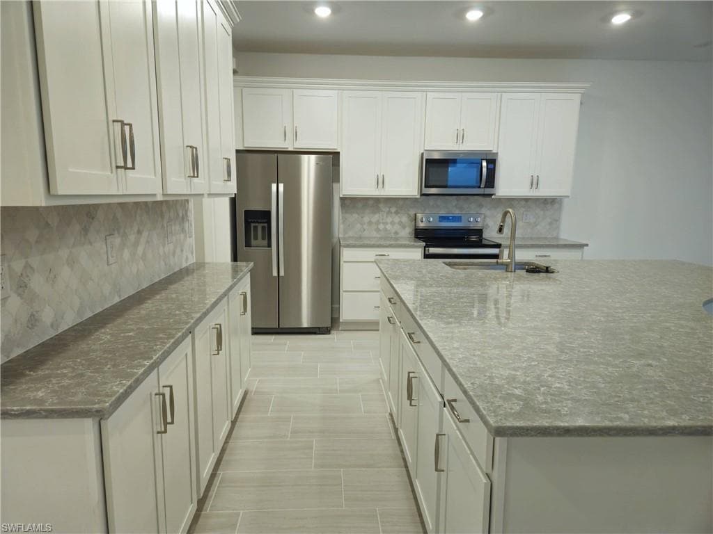 4275 SONOMA OAKS CIRCE NAPLES, FL 34119