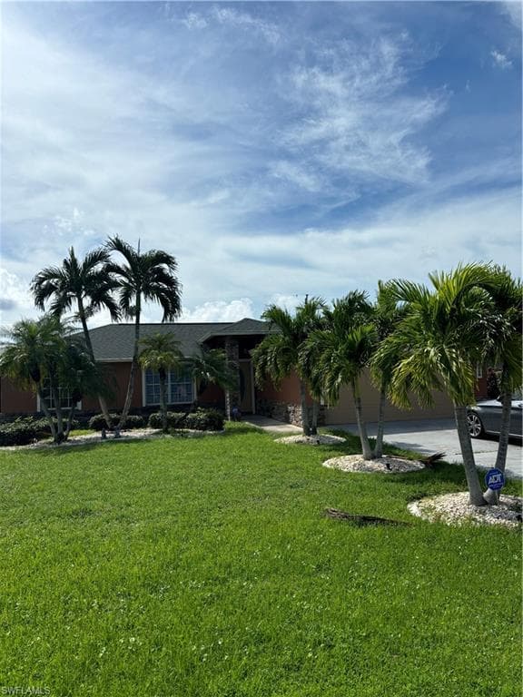 1930 SE 8th ST CAPE CORAL, FL 33990