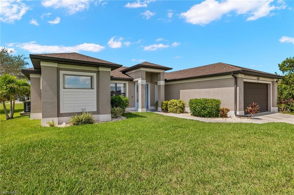 212 NW 26th PL CAPE CORAL, FL 33993