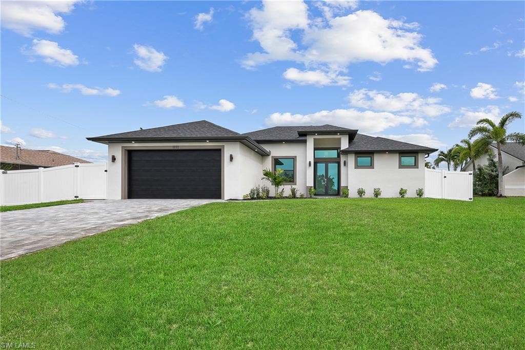 1111 SW 42nd TER CAPE CORAL, FL 33914