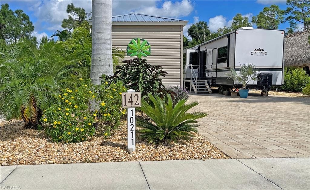 10211 Meadow Beauty TRL FORT MYERS, FL 33905