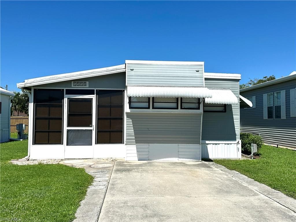 4550 Washington WAY E ESTERO, FL 33928
