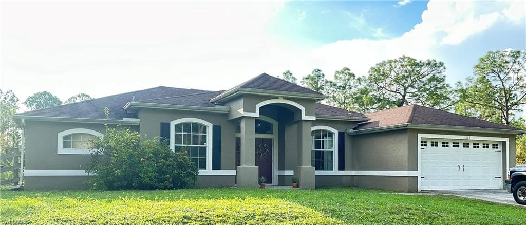 2109 Hamilton AVE ALVA, FL 33920