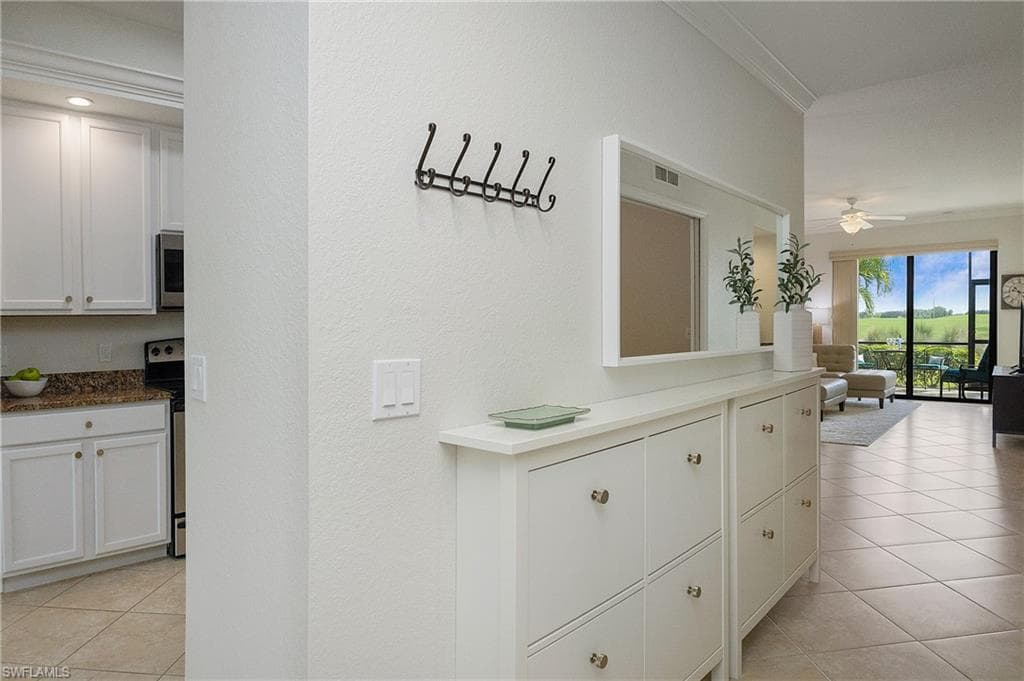 10038 Siesta Bay DR 9315 NAPLES, FL 34120