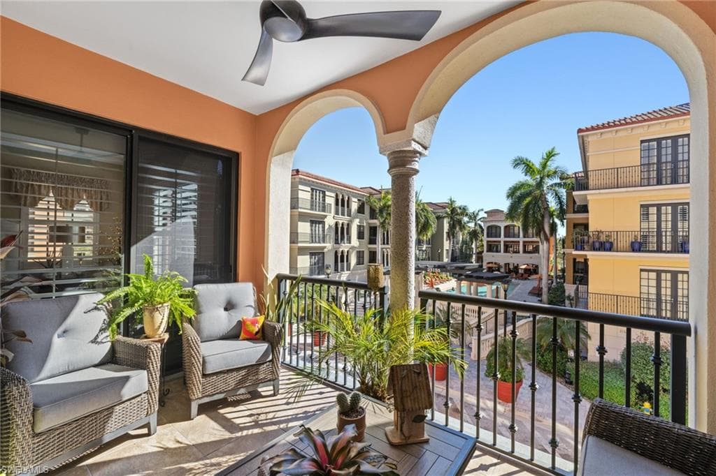23161 Fashion DR 7201 ESTERO, FL 33928