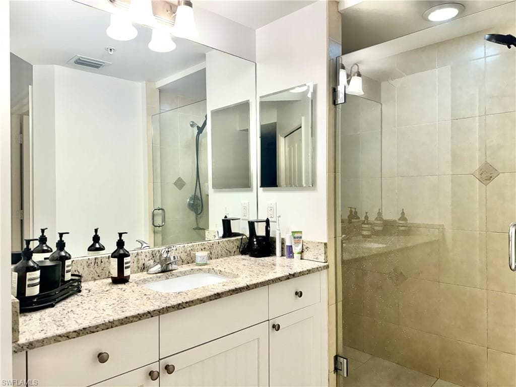 1100 Pine Ridge RD #301B NAPLES, FL 34103