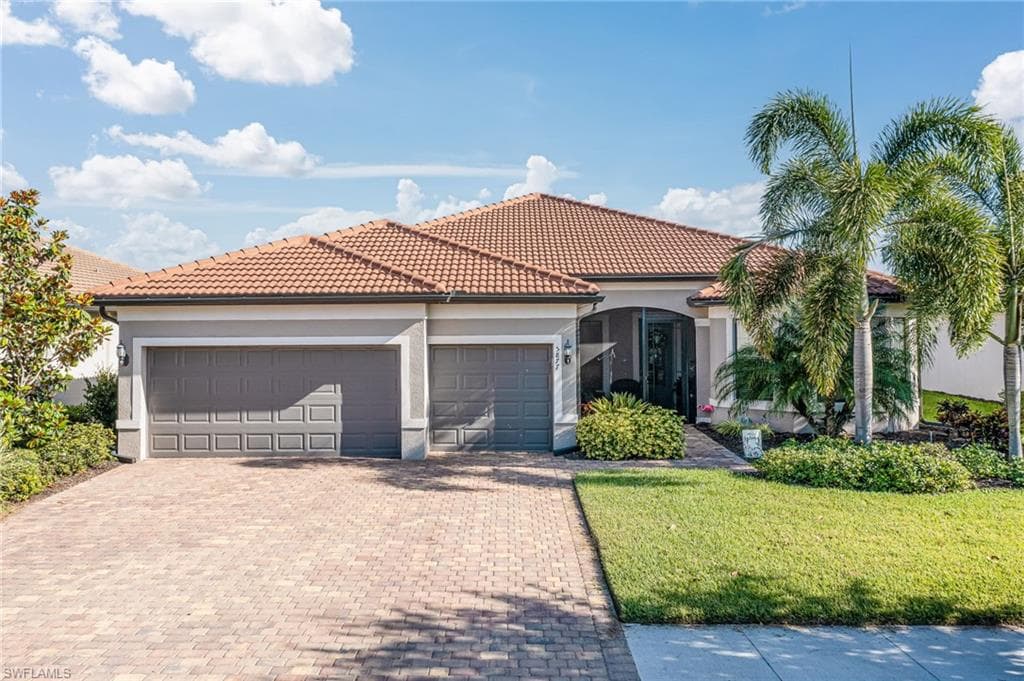 5877 Champion LN AVE MARIA, FL 34142