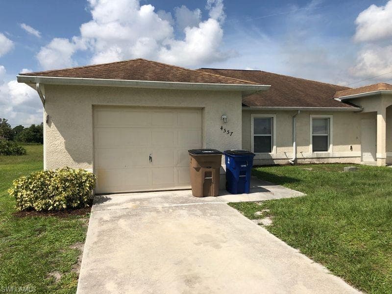 4557 Leonard BLVD S LEHIGH ACRES, FL 33973