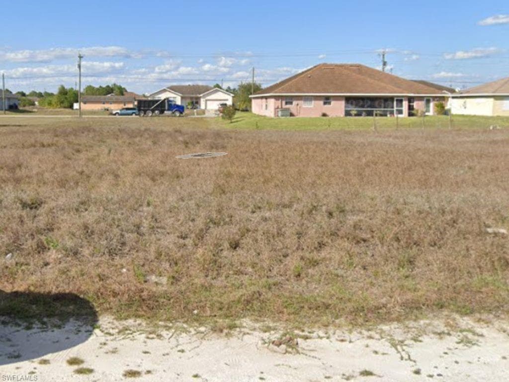 4004 9th ST SW LEHIGH ACRES, FL 33976