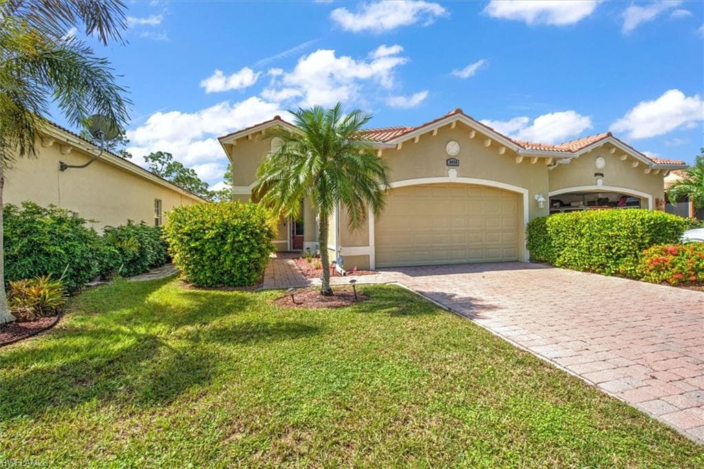 9058 Leatherwood LOOP LEHIGH ACRES, FL 33936