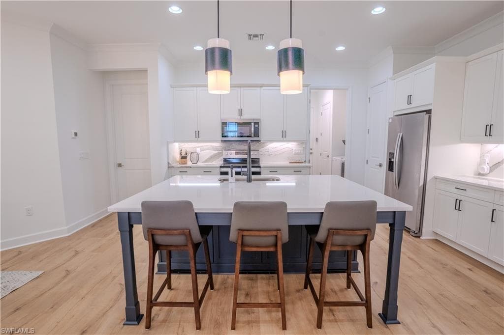 7154 Saona CT NAPLES, FL 34113
