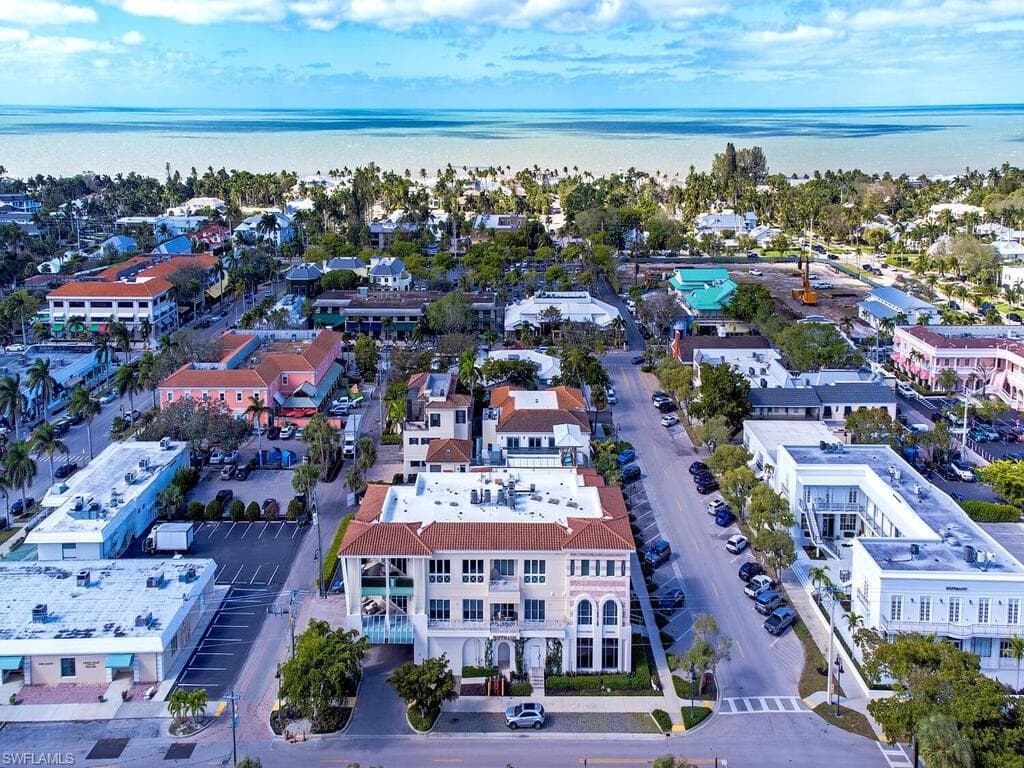 382 12th AVE S 3 NAPLES, FL 34102