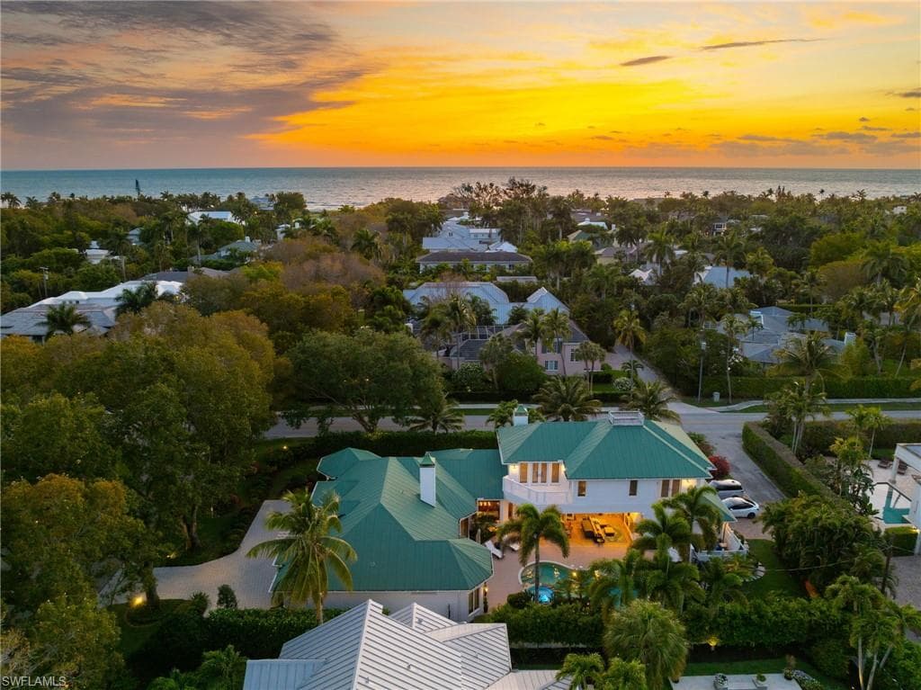 315 3rd AVE N NAPLES, FL 34102