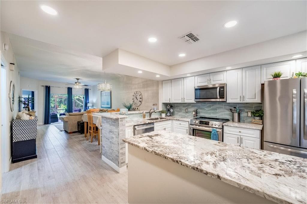 3900 Leeward Passage CT 103 BONITA SPRINGS, FL 34134