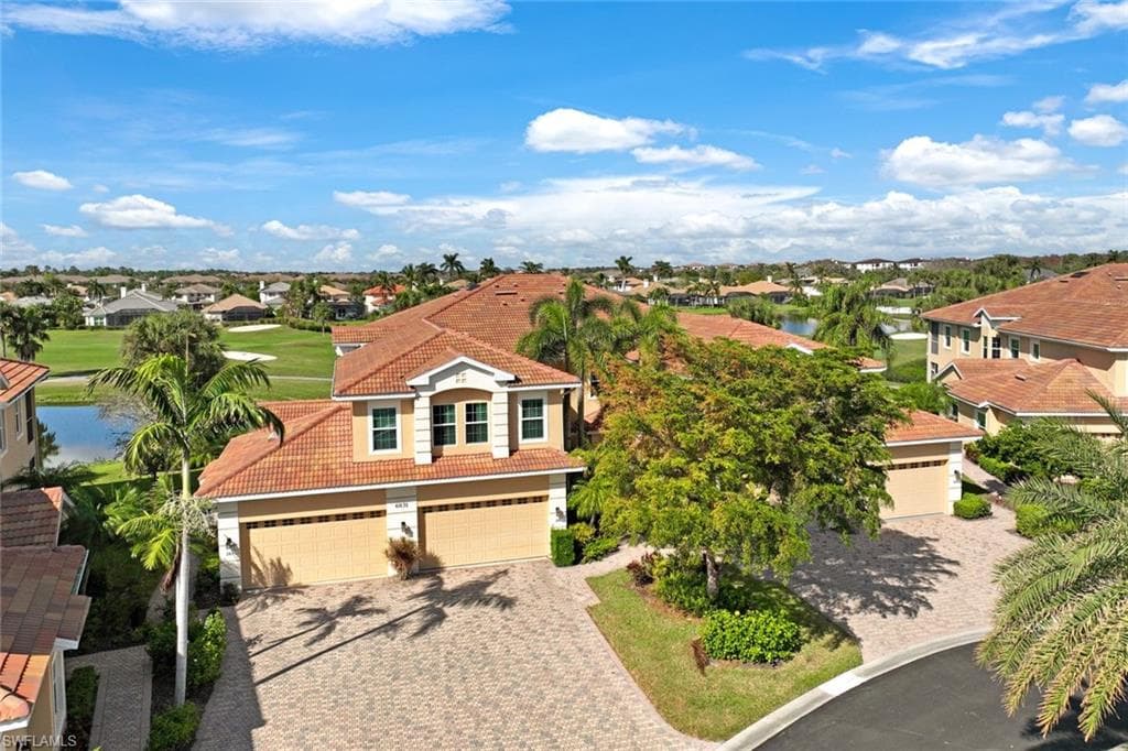 6031 Trophy DR 201 NAPLES, FL 34110