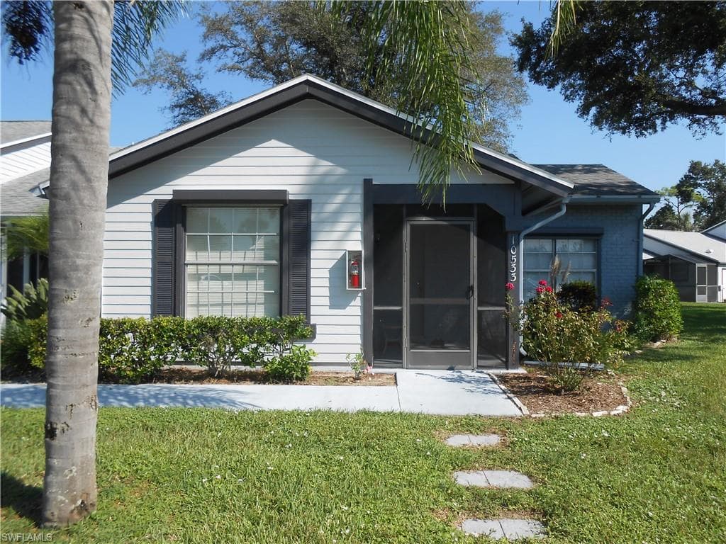 10533 Putnam CT LEHIGH ACRES, FL 33936