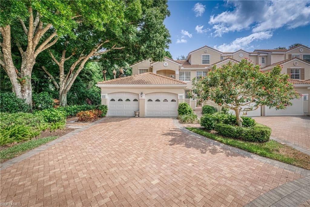 8390 Excalibur CIR F2 NAPLES, FL 34108