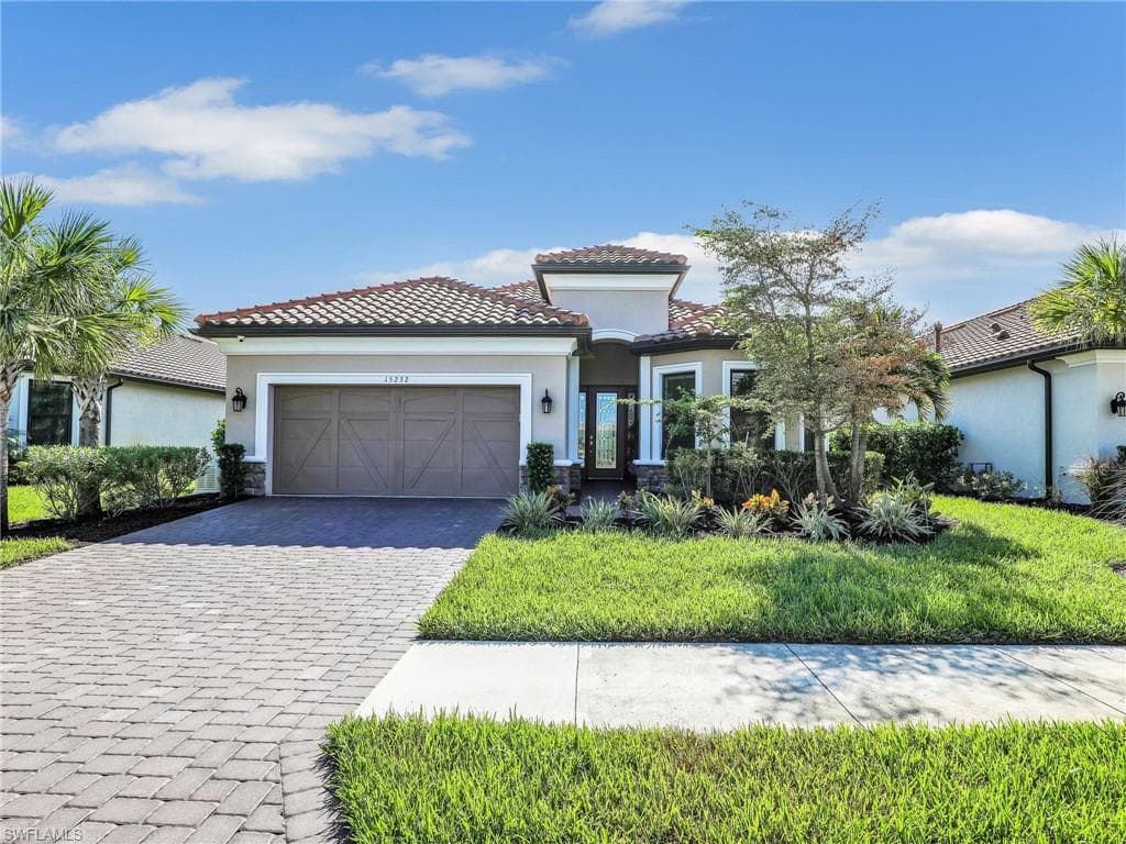 15232 Turin DR NAPLES, FL 34114