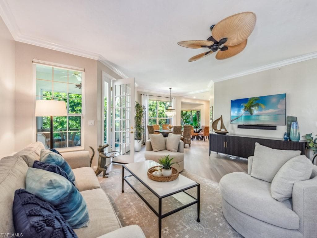 241 Colonade CIR NAPLES, FL 34103
