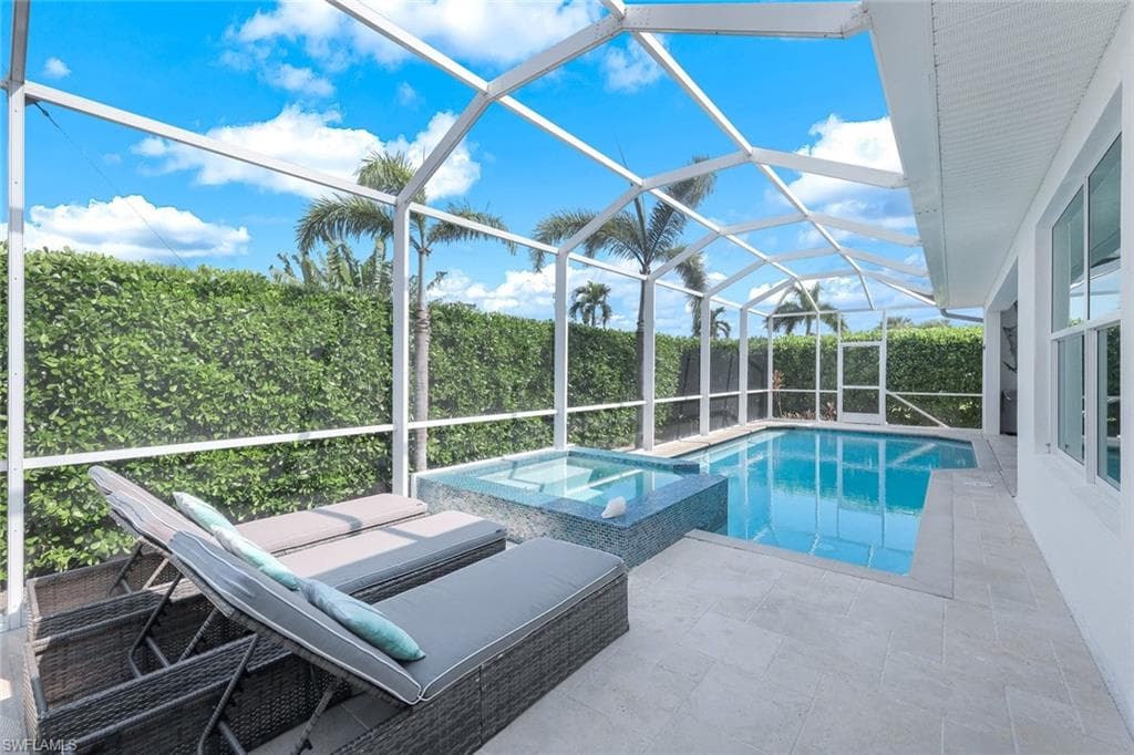 483 Hartley ST MARCO ISLAND, FL 34145