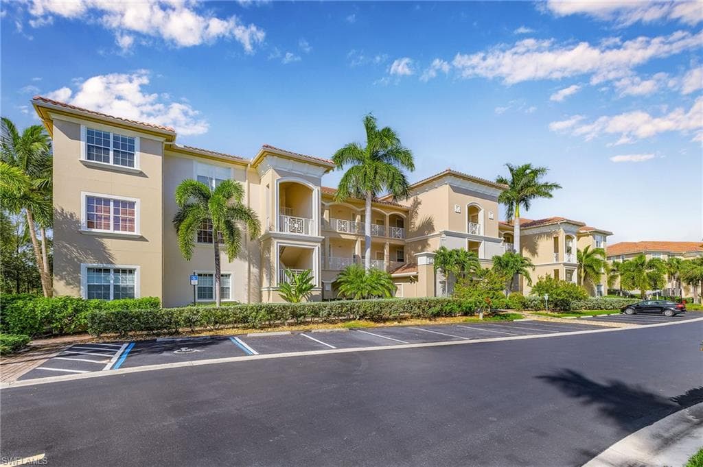 14961 Reflection Key CIR 433 FORT MYERS, FL 33907