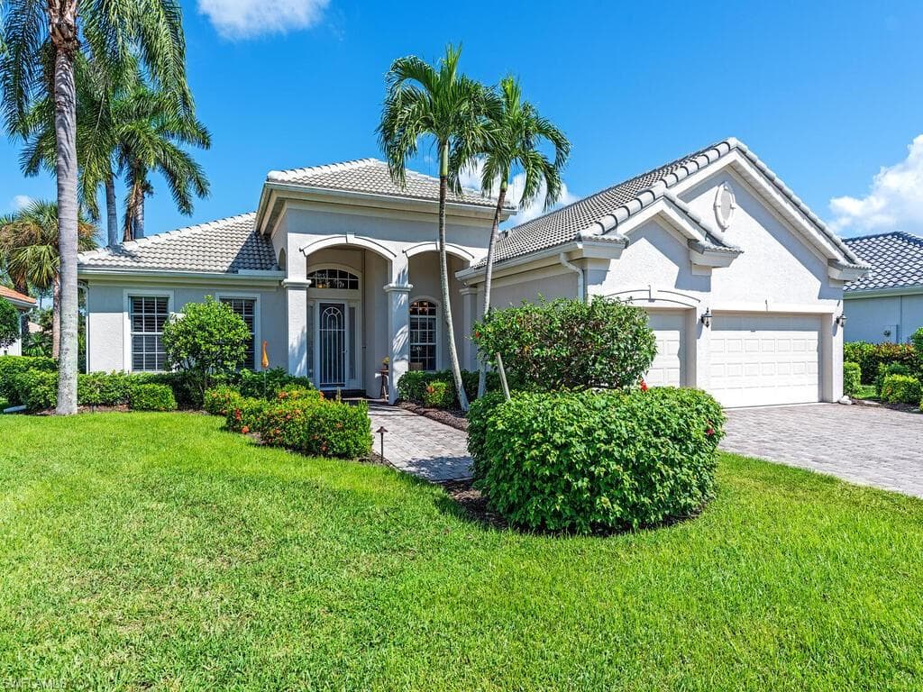 16105 Parque LN