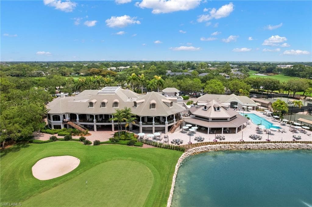 2385 Harmony LN 102 NAPLES, FL 34109