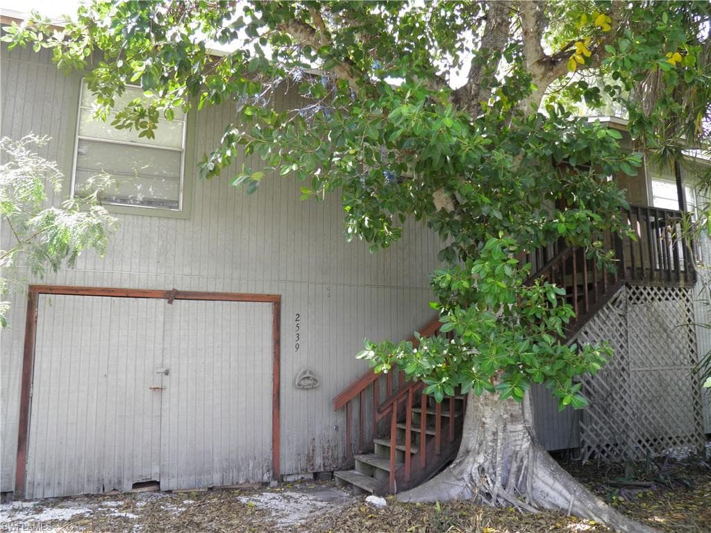 2539 Harbour LN SANIBEL, FL 33957