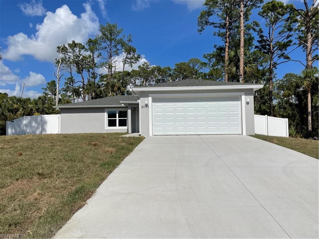 5050 Wild Goose CIR N LABELLE, FL 33935