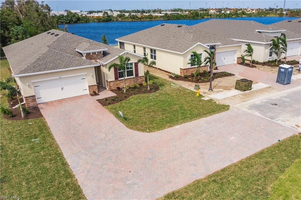 394 Spring Hill Lake LOOP CAPE CORAL, FL 33993