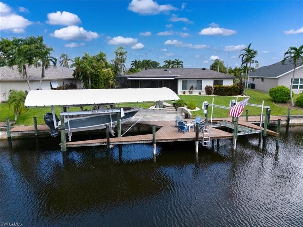 3832 SE 13th AVE CAPE CORAL, FL 33904