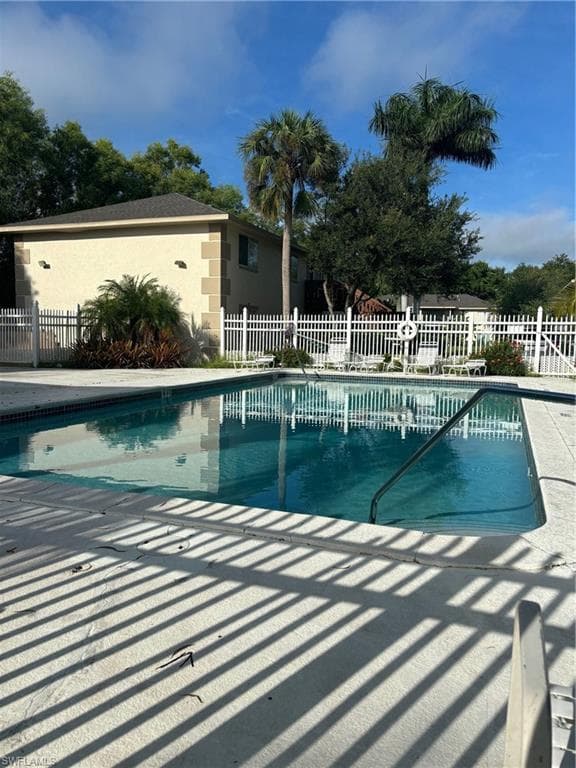 5386 16th PL SW F-4 NAPLES, FL 34116