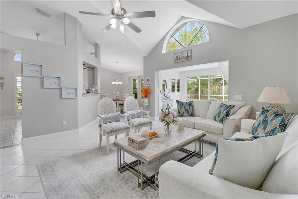 121 Saint James WAY NAPLES, FL 34104