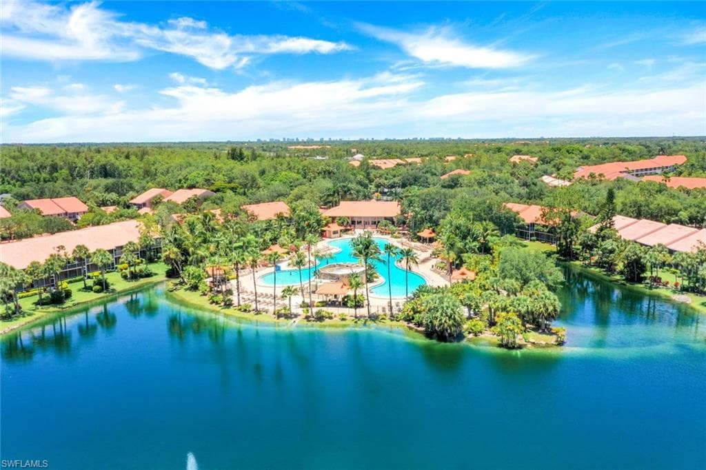 2395 Bayou LN 7 NAPLES, FL 34112