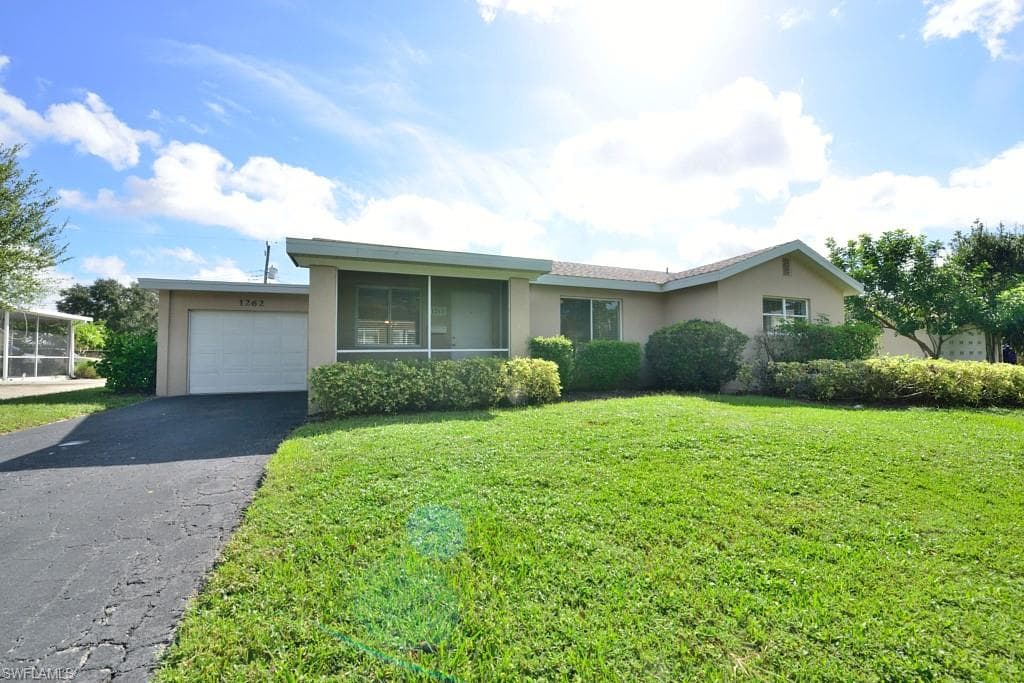 1262 11th ST N NAPLES, FL 34102