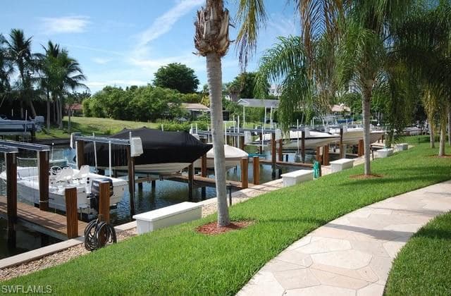 1136 Bald Eagle DR 104 MARCO ISLAND, FL 34145